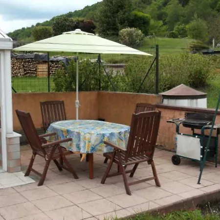 Holiday home Familial Aux Vosges Avec Jeux Pour Enfants, A Proximite De La Nature Et Activites Sportives - Fr-1-589-111 Le Menil